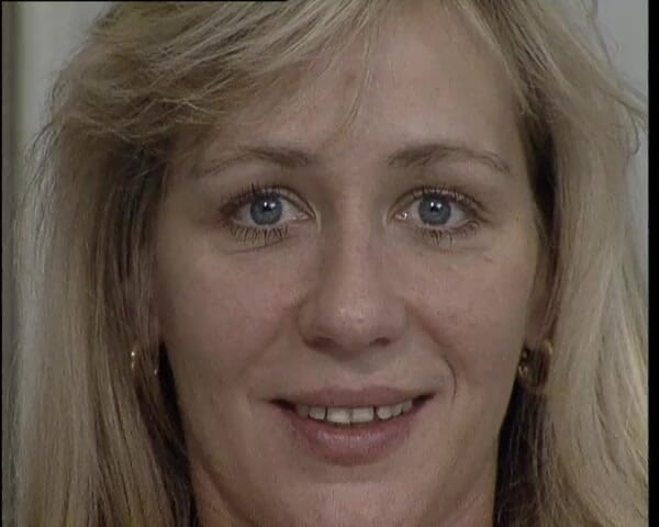 YOUR FIRST PORN: Sexy blondine in lingerie uit Schwarzen - sexy blondine in zwarte...
