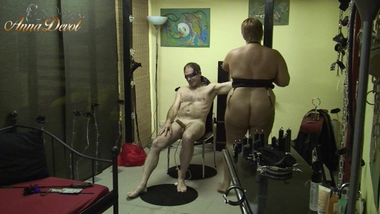 Anna Devot: Fucked and milked slave