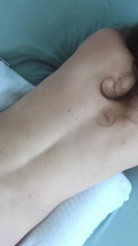 Marito scopa sua moglie in camera da letto