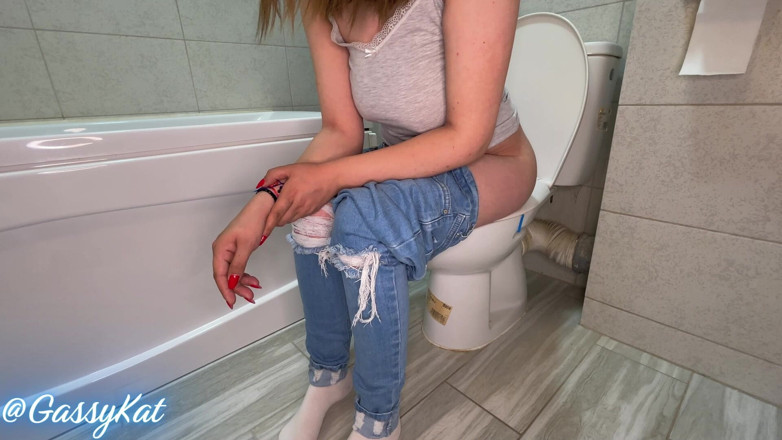 GassyKat: El baño diario, episodio 4