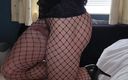Jessica XD: Vớ lưới cá, găng tay satin và áo nịt ngực dưới