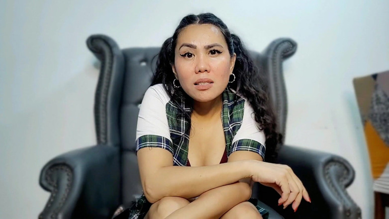 DominaFireOfficial: Daje ci instrukcje CBT