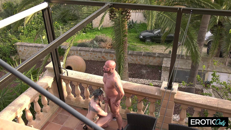 ONLYFREAKSX: Lei è qualcosa di speciale e solo a lui è permesso vederla...