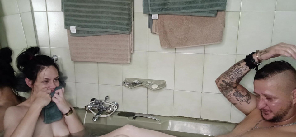 Bigjoefuckalott: Łazienka