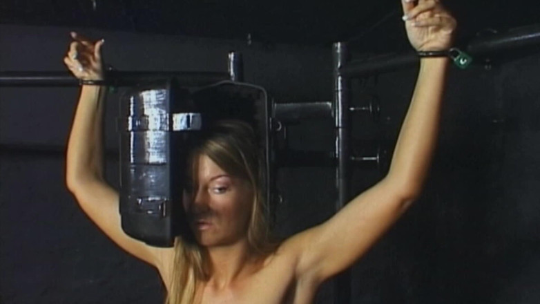 FemDorado: Lust auf kalten Stahl