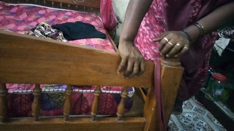 Benita sweety: 熱い精子が彼女の膣を挿入する