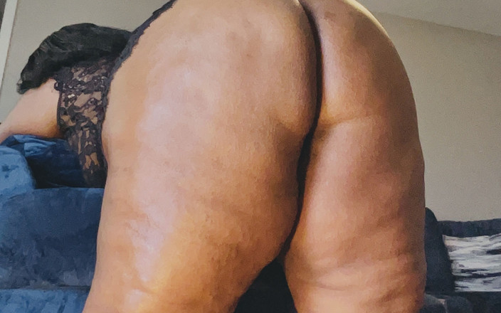 Luscious: Twerking