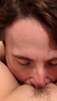 Paroháč mohl najíst sexy manželku před rande