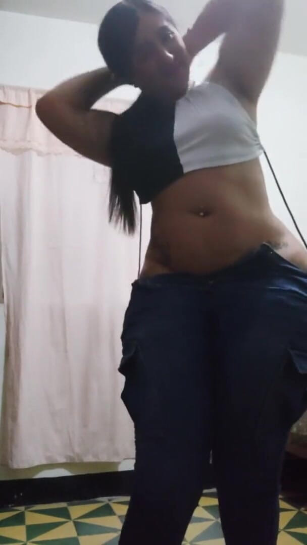 Vanne_sexy87: Seul à la maison, je me masturbe avant que quelqu'un n'arrive...