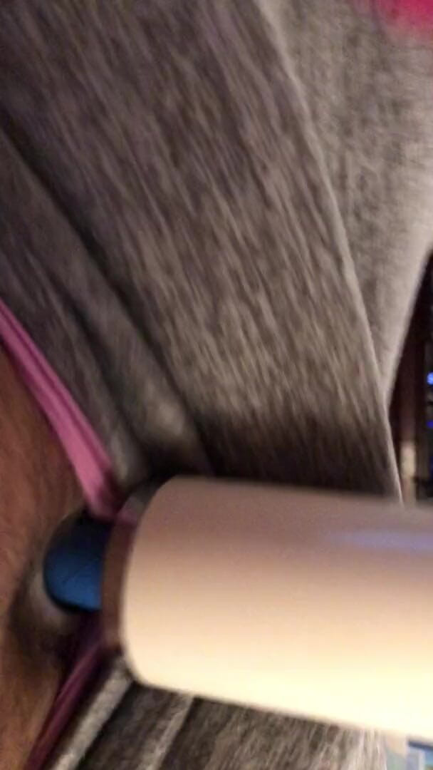 Bad Girl Inc: Hitachi'imle hızlı mastürbasyon