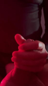 Sexy paní šuká svého manžela. Krásné šukání připínákem
