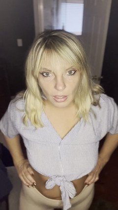 Whitneylane: Mẹ kế cưỡi ngựa phát hiện con trai riêng của...