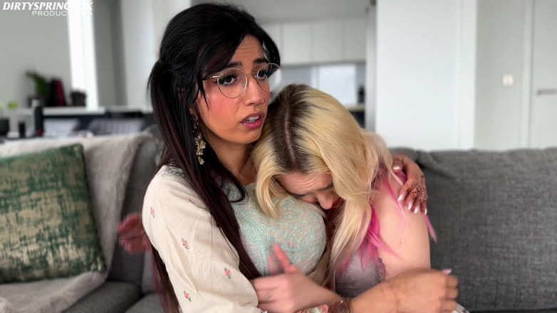 Aaliyah Yasin: Aaliyah Comforts Kitty selepas pemecahannya