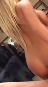 Bootylicious bionda è disposta a dare il suo grosso culo rotondo per un trattamento anale profondo con cazzo