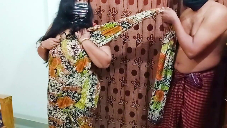 Morjenabb: Saya mengongkek seorang awek Bangladesh berdiri di dalam rumah