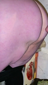 Eu quase fui pego fodendo minha madrasta no porão sexo arriscado pau grande