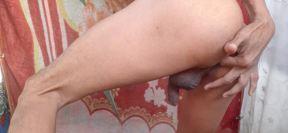 Che: Трах у дупу, пестощі пальцями, стоячий індійський чоловік