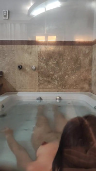 – Gel benimle banyo yap