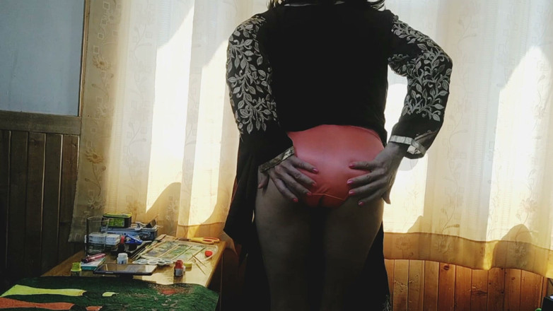 Bolly Karma: Stepsister Distracted By Dick