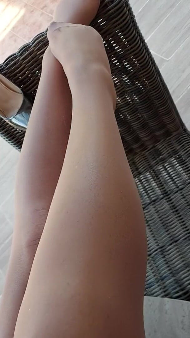 corynanylon: galter belt stockings beige heels black and beige