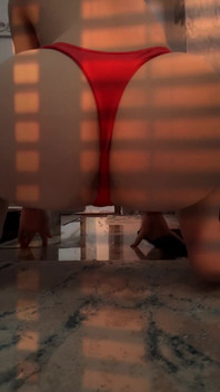 큰 엉덩이 핫한