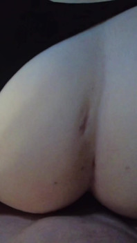 Madura milf madrastra Danni Jones y noche de cine de hijastro