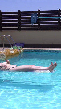 Von Fremdem Im Urlaub Am Pool Abgefickt Und Reingespritzt!!