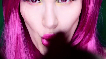 Lady Mesmeratrix Official: Trapped inside my lipstick