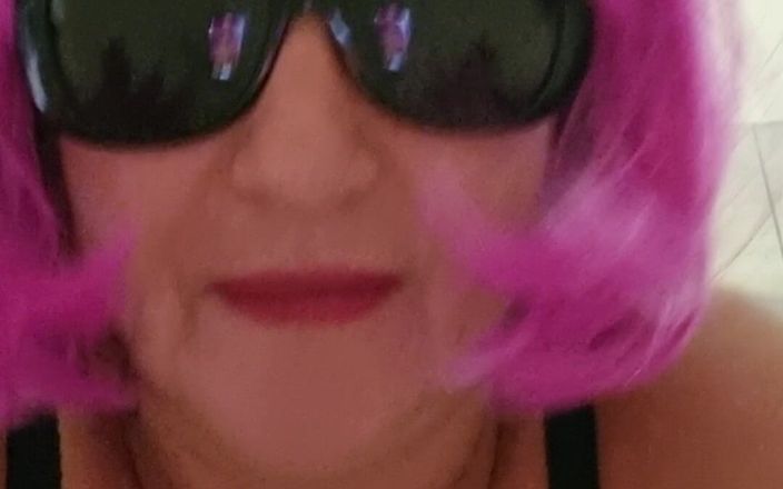 Pat Rodriguez: クイックファック巨乳妻