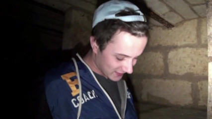YOUNG FRENCH DUDES FUCKERS: Sexy French twinks fucking in discret basement