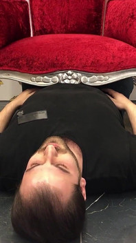 Velvet Throne Part 1: High Heels Licking - Obey Valerias Feet