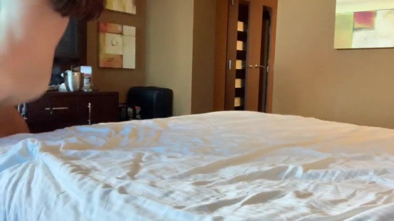 Sensual productions: Büyük memeli orta yaşlı seksi kadın Vegas'ta büyük yarak alıyor