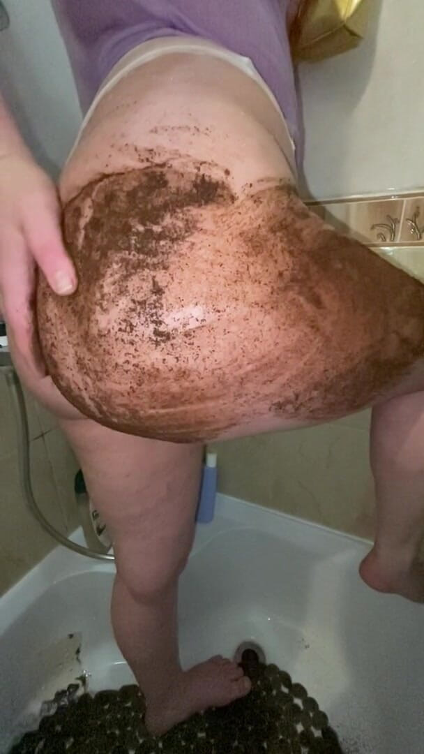 StasyBoo: Omg, what shed did in the shower! Hot!