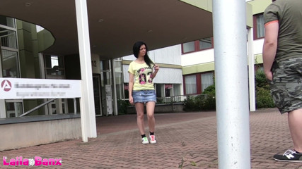 Laila Banx: Sperma-hure statt arbeitslos!! Im jobcenter abgeholt