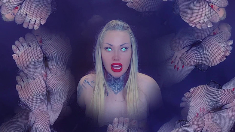 Goddess Misha Goldy: Спіраль моїх ніг назавжди забере тебе від пизди
