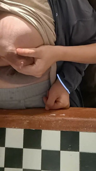 Una esposa traviesa durante la lactancia