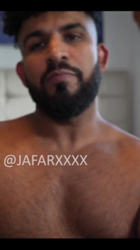 Sniff Them or Lick Them?