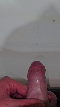 In Die Badewanne Pinkeln