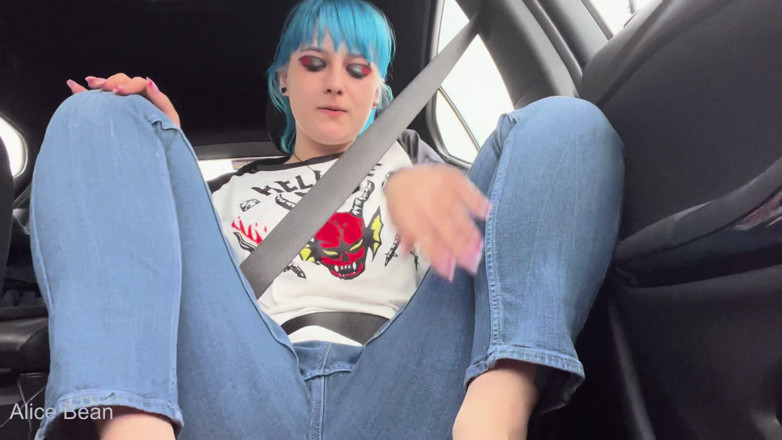 Alice Bean: Road Trip Wetting