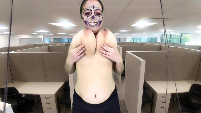 VeeVee Vixen: おっぱいをバウンスさなければ解雇される