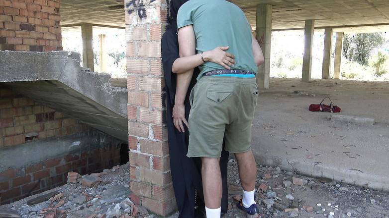 Souzan Halabi: Сирийская арабская жена изменяет на улице с немецким экспатриантов