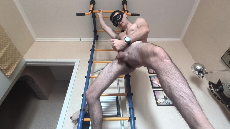 webcamboy98: Třesení ptáka při visení na vodorovné tyči