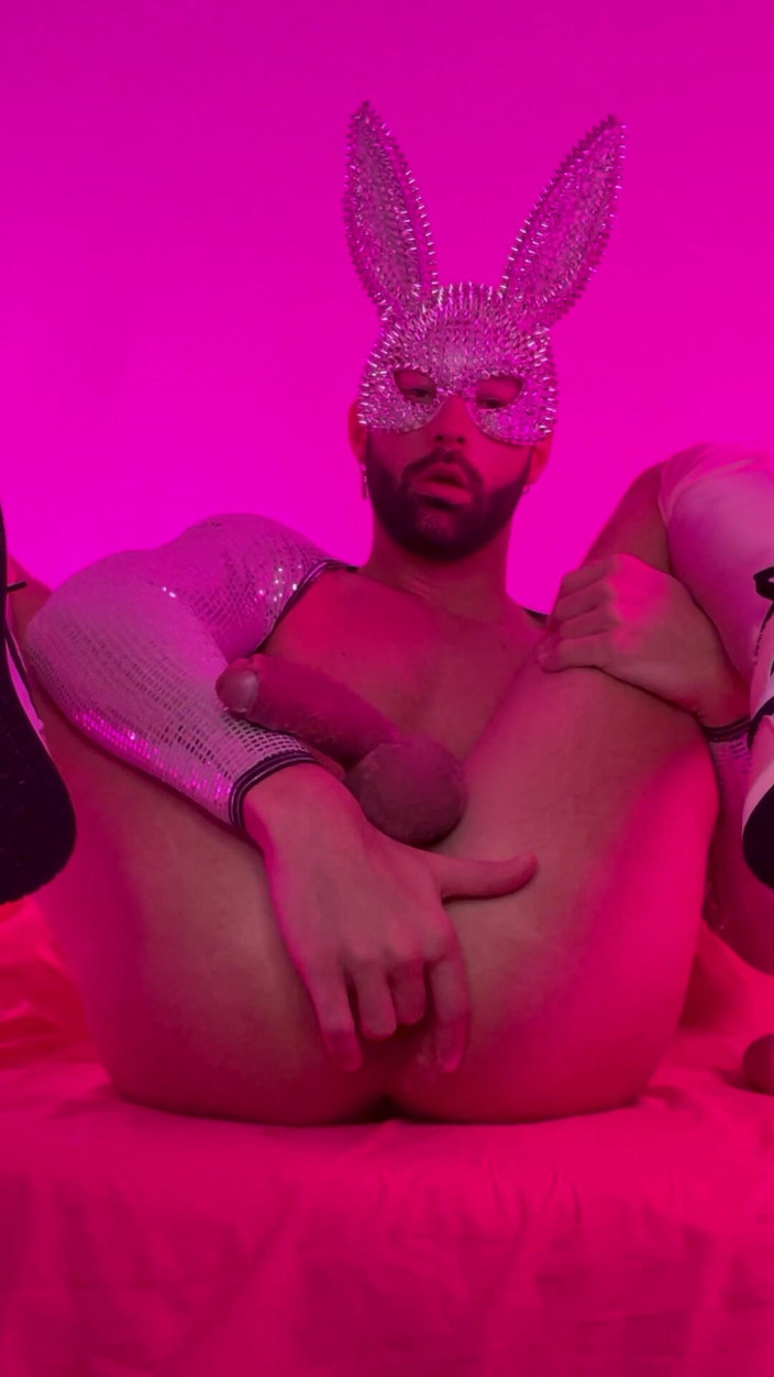 NathanAdamsXXX: Crazy Slut Play with Super Big Dildo!