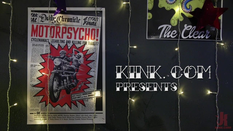 Kink TS: Nacházíte se 86 let: Jessica Fox šuká svalovce potížistu Colby Jansen