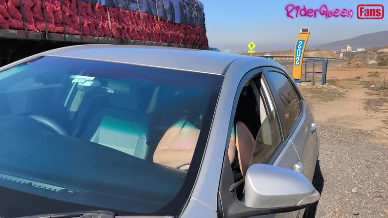 Riderqueen BBW Step Mom Latina Ebony: 在公共路线上分享我的妻子