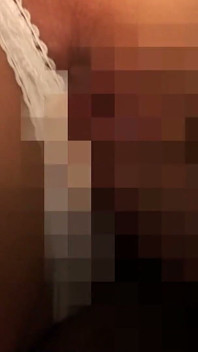 Embarrassing Body – Anri, das erste Shooting einer hochgebildeten, geschmackssensiblen Studentin mit großem Po