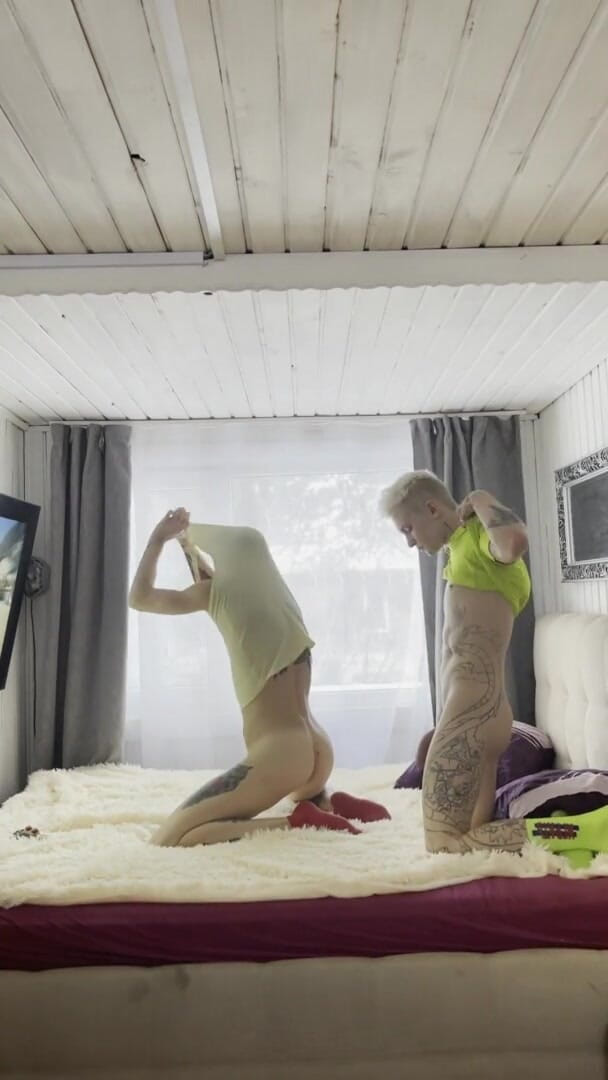 Max Gen: Falcon All dan Oliver Strelly berkongkek dengan saya