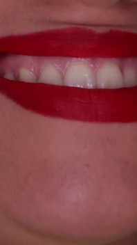 Pancutan mani pada Her Smile