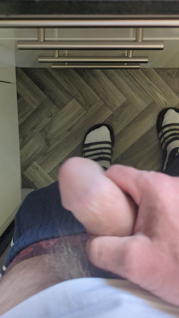 Polishx: Seul à la maison