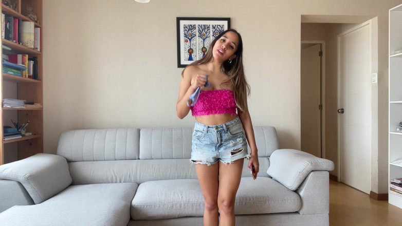 Goddess Alexa femdom: Stiefschwester erpresst dich, zu schnüffeln und zu